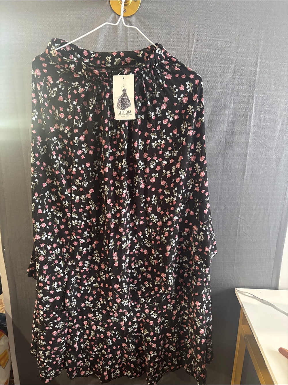 NWT Floral Tie-Neck Black Women's skirt